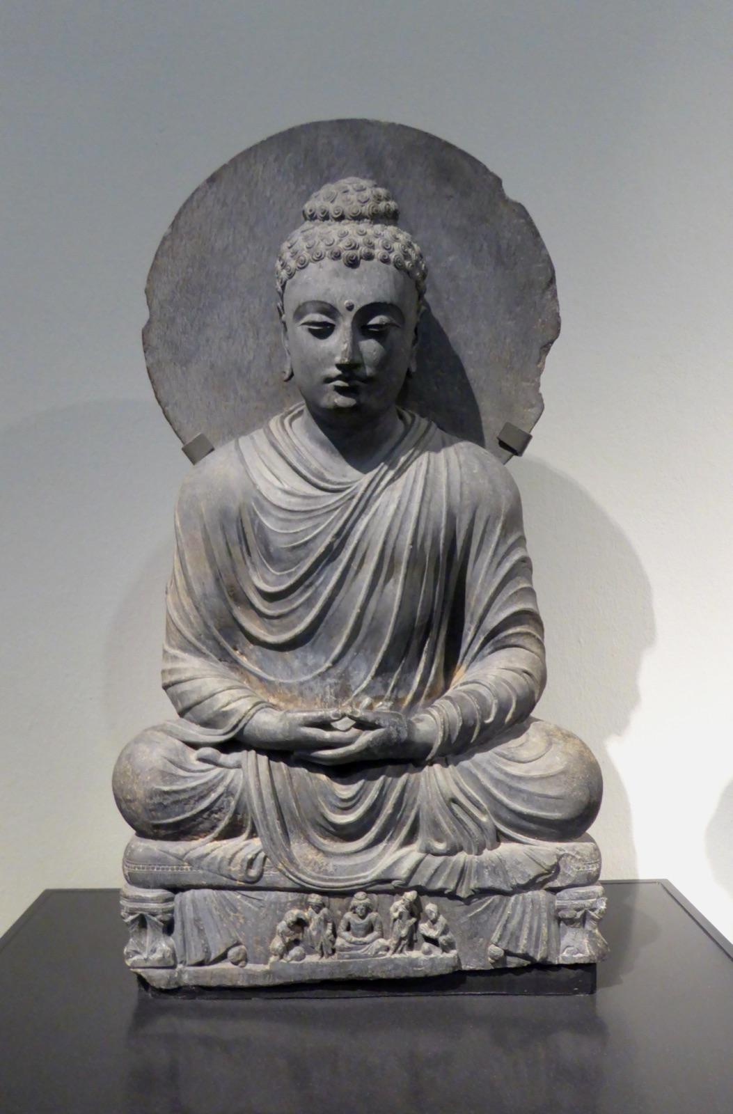 Meditating Buddha statue from Gandhara, Kushan dynasty (200-400 CE)
